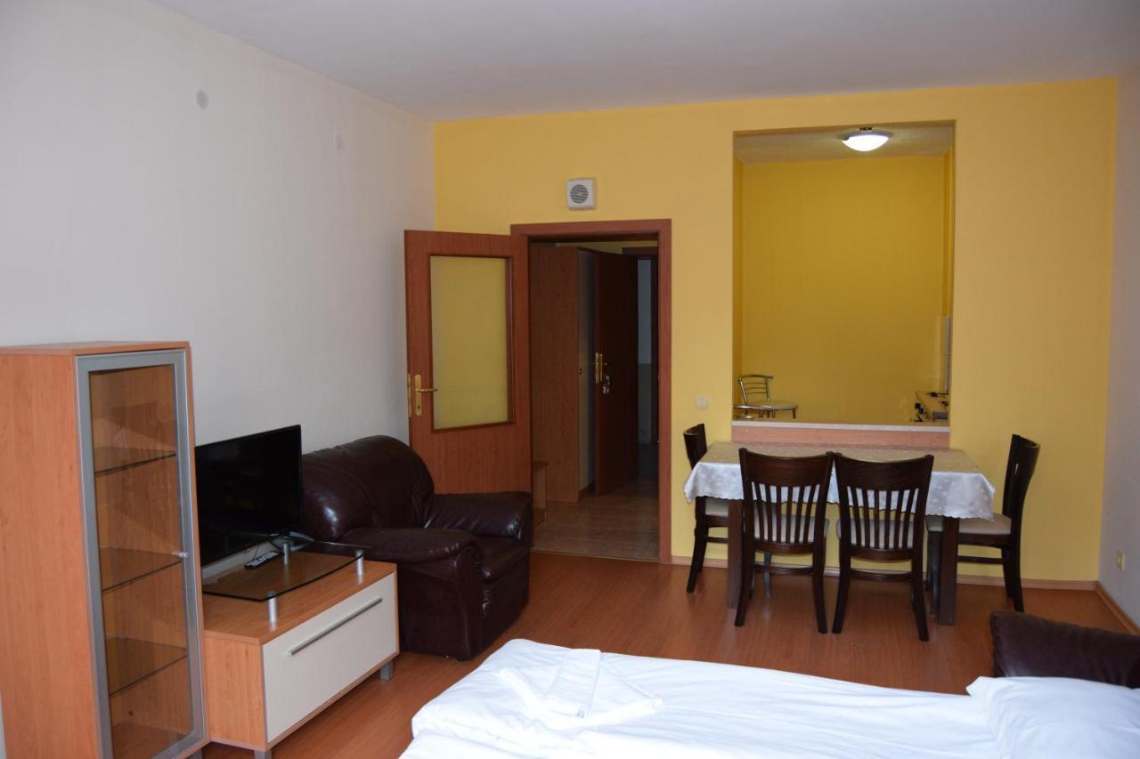 Persey Flora Apartments Borovets Dış mekan fotoğraf